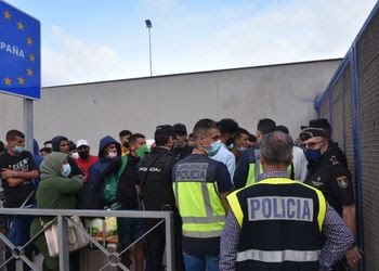 Controles police lenclave Ceuta 0